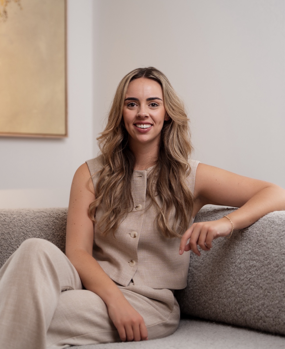Naomi de Rijk, Finance Consultant